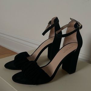 Kate Spade Heeled sandals in black suede size 8 1/2